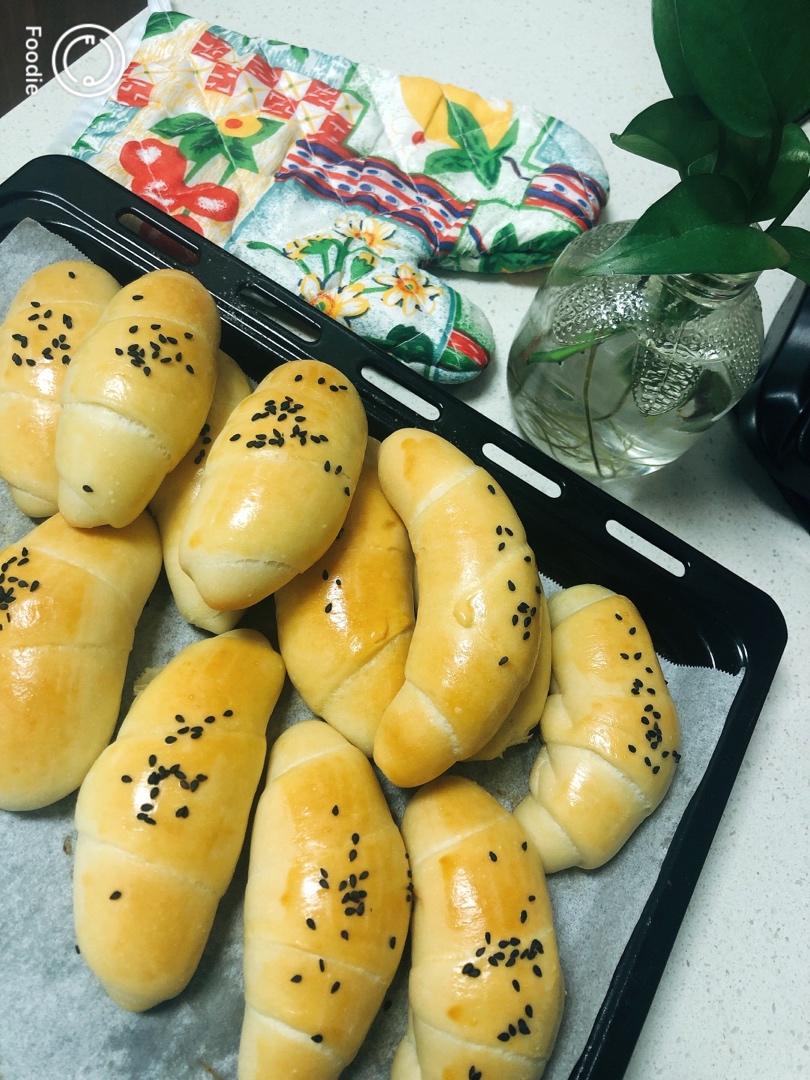 手揉小小牛角包🥐（牛奶面包配方）