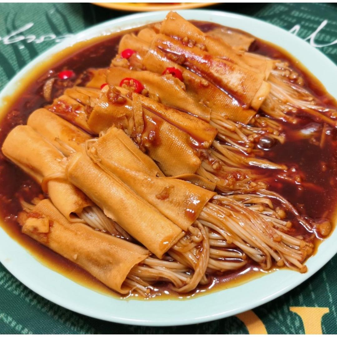 金针菇豆皮卷