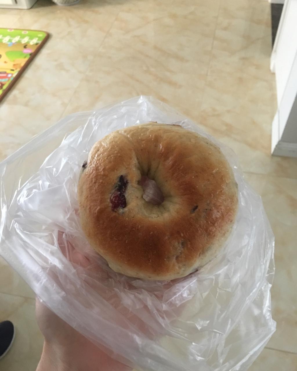 全麥蔓越莓貝果
