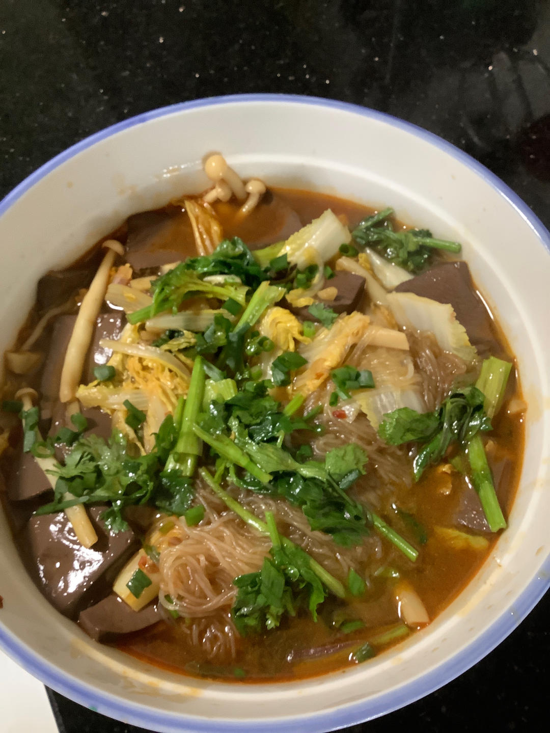 超级下饭解馋的鸭血粉丝豆腐煲