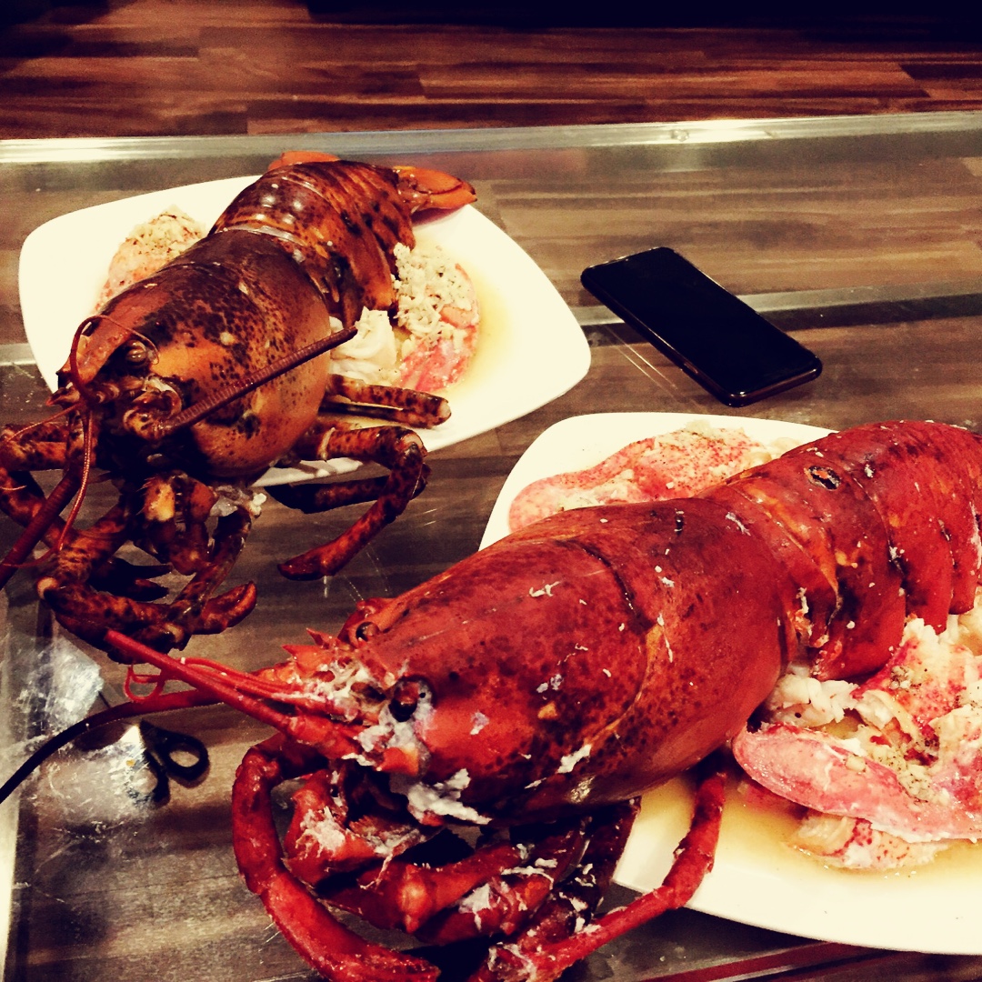 我们的队伍向太阳做的蒜蓉大龙虾