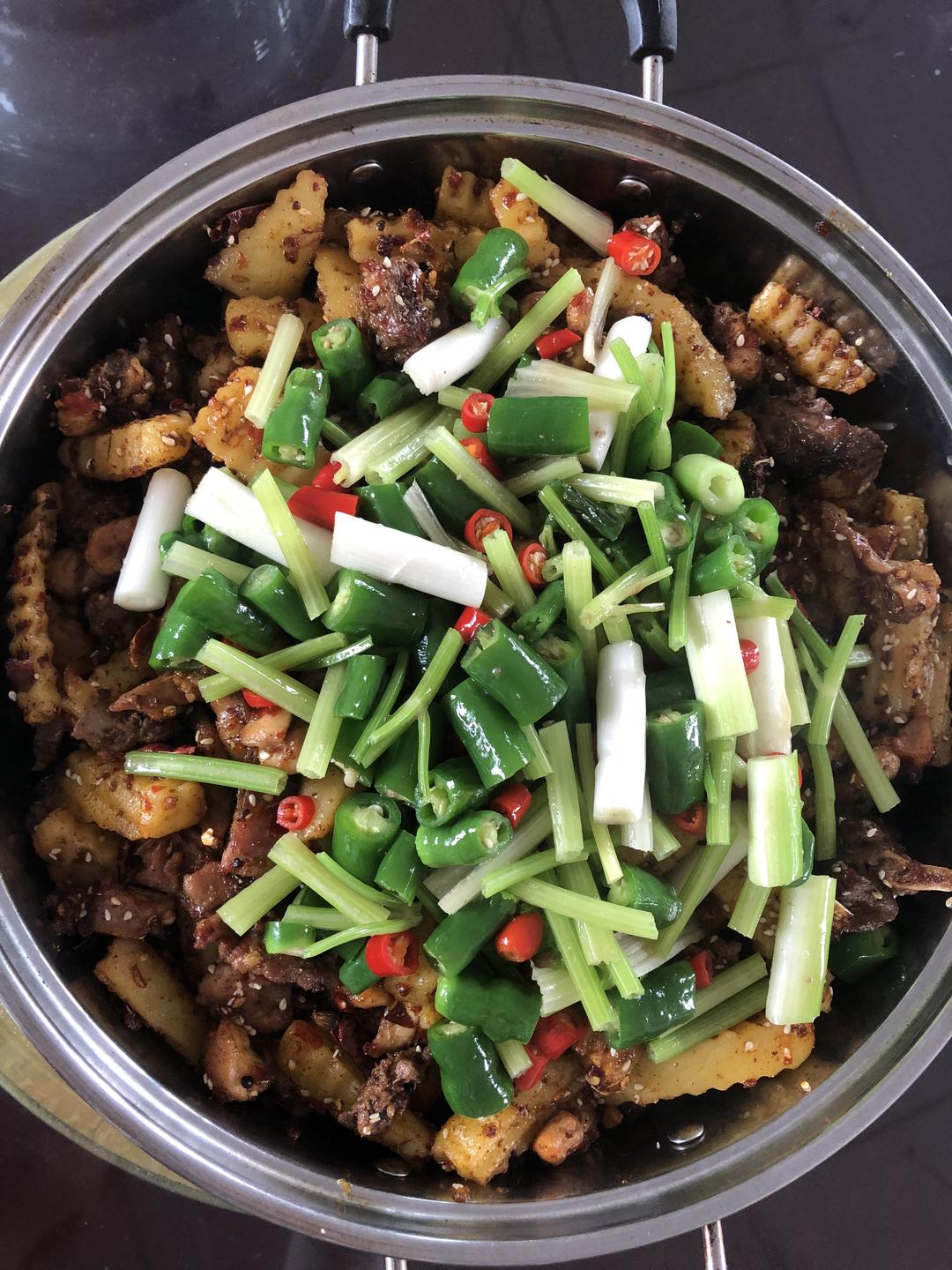 蒲伟-干锅兔的做法