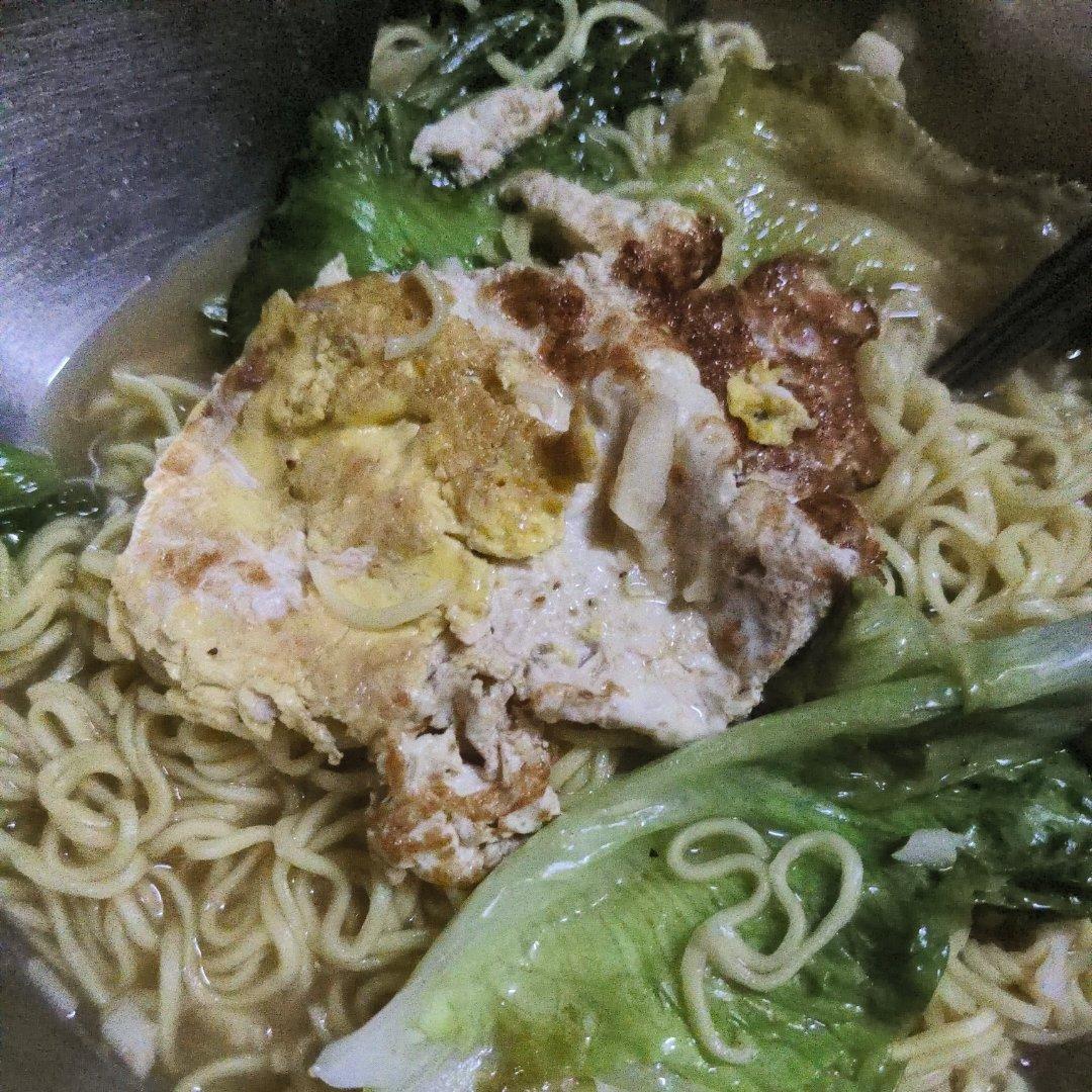 快手香浓白汤青菜鸡蛋面