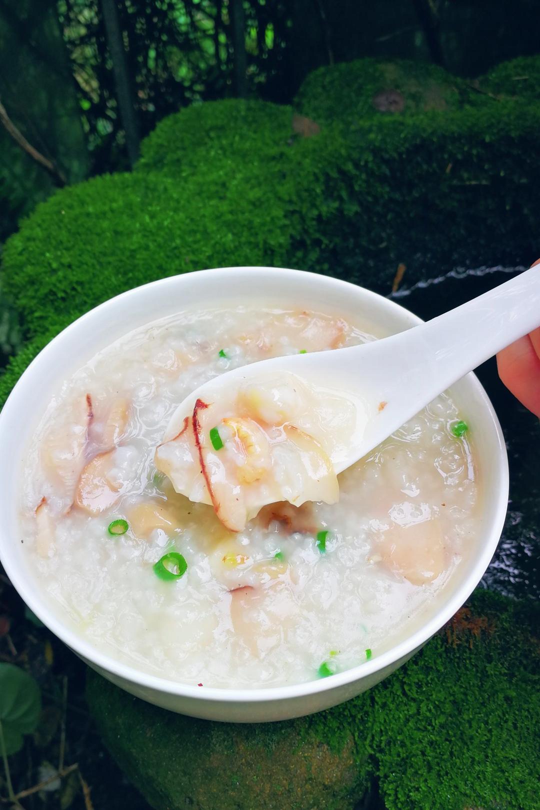 我love我home做的松茸干贝海米砂锅粥