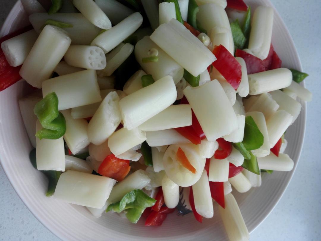 凉拌藕丁