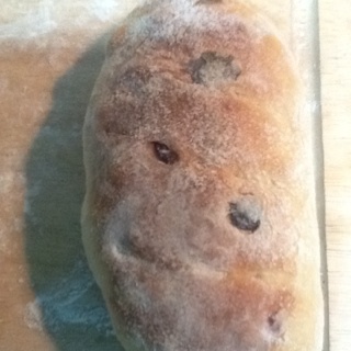 全麦葡萄干面包