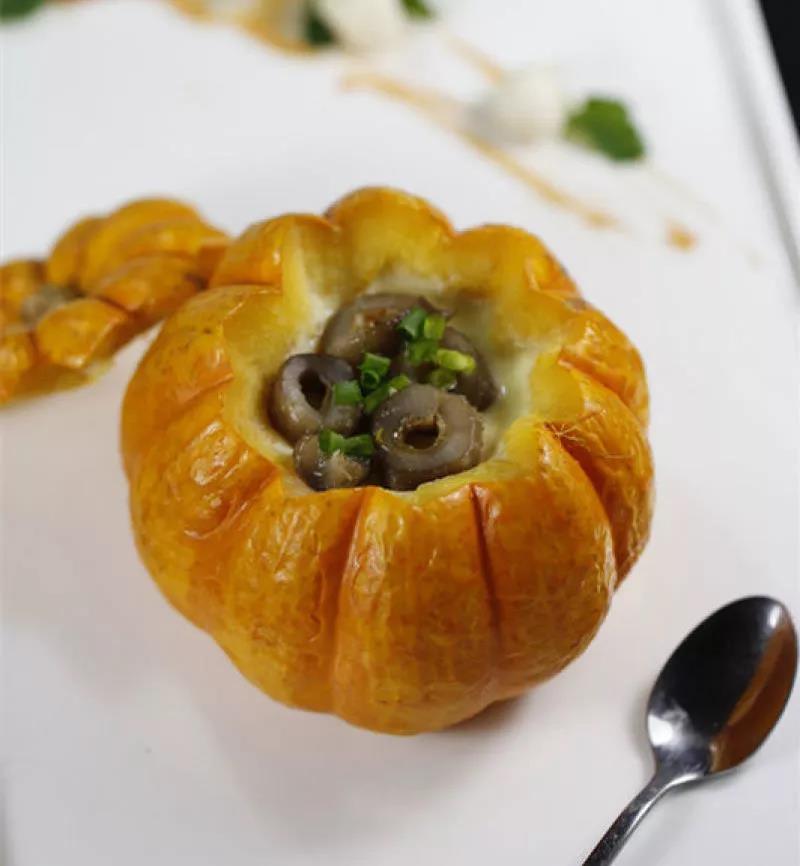 虔参堂食谱分享：清甜鲜香的南瓜海参炖蛋