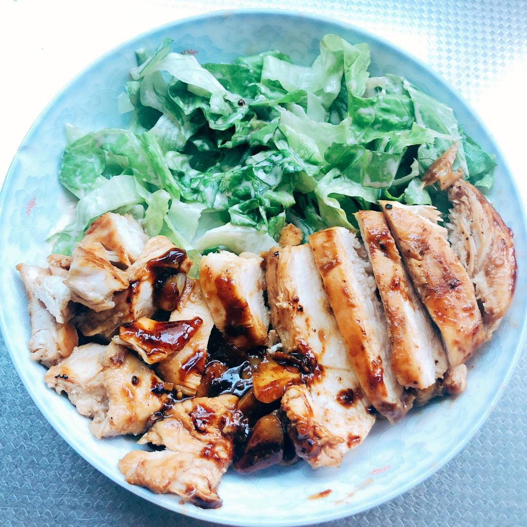 酷炫屌炸天好吃的煎鸡胸肉（香蒜蜂蜜煎鸡胸肉）