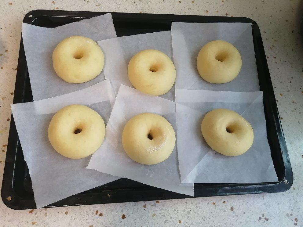 🍩超快手一小时低糖无需烤箱的甜甜圈（详细视频）