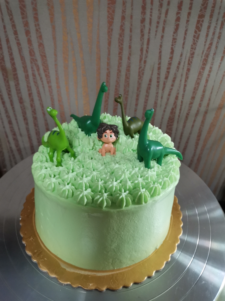 ---六寸戚风---                      小恐龙生日蛋糕的做法