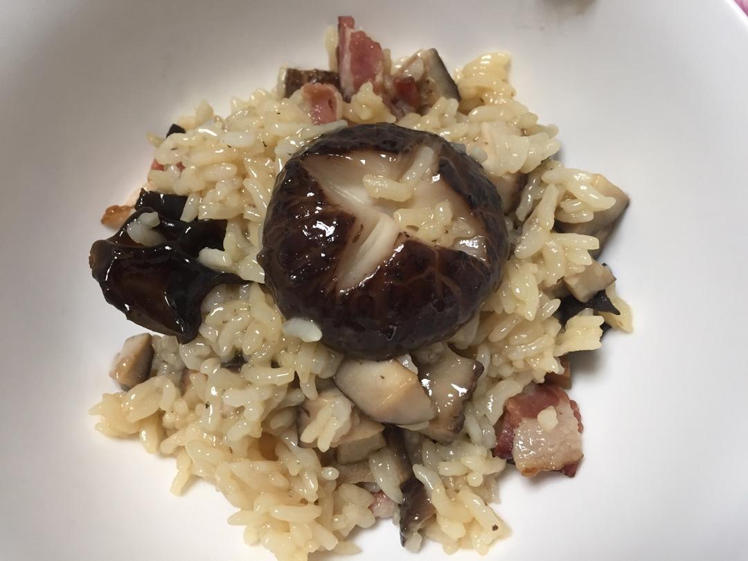 电饭锅版香菇腊肠饭
