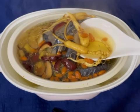 30秒教会你炖 人参乌鸡花胶汤 的做法视频 做法步骤 下厨房