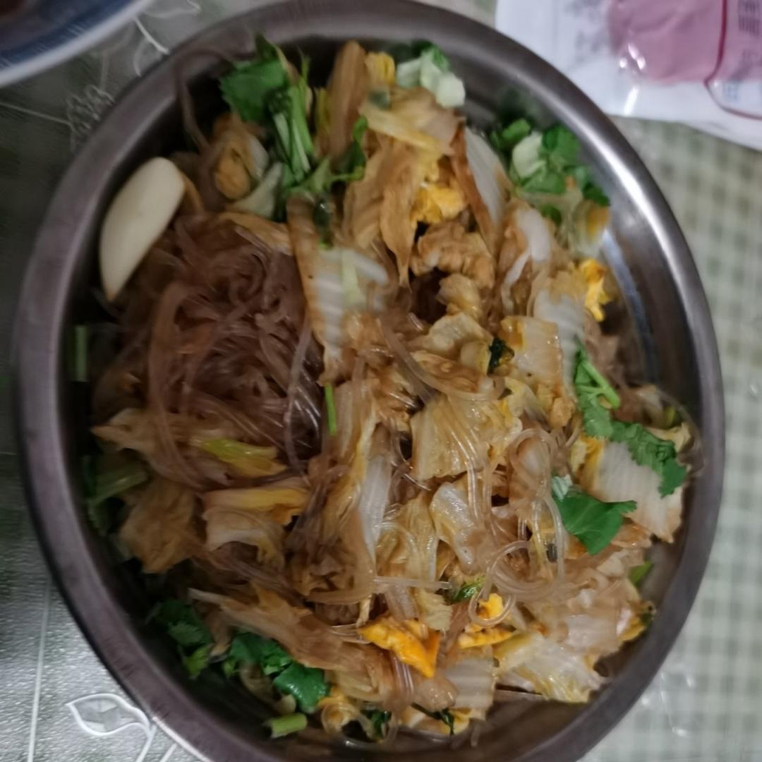 白菜粉丝炒鸡蛋