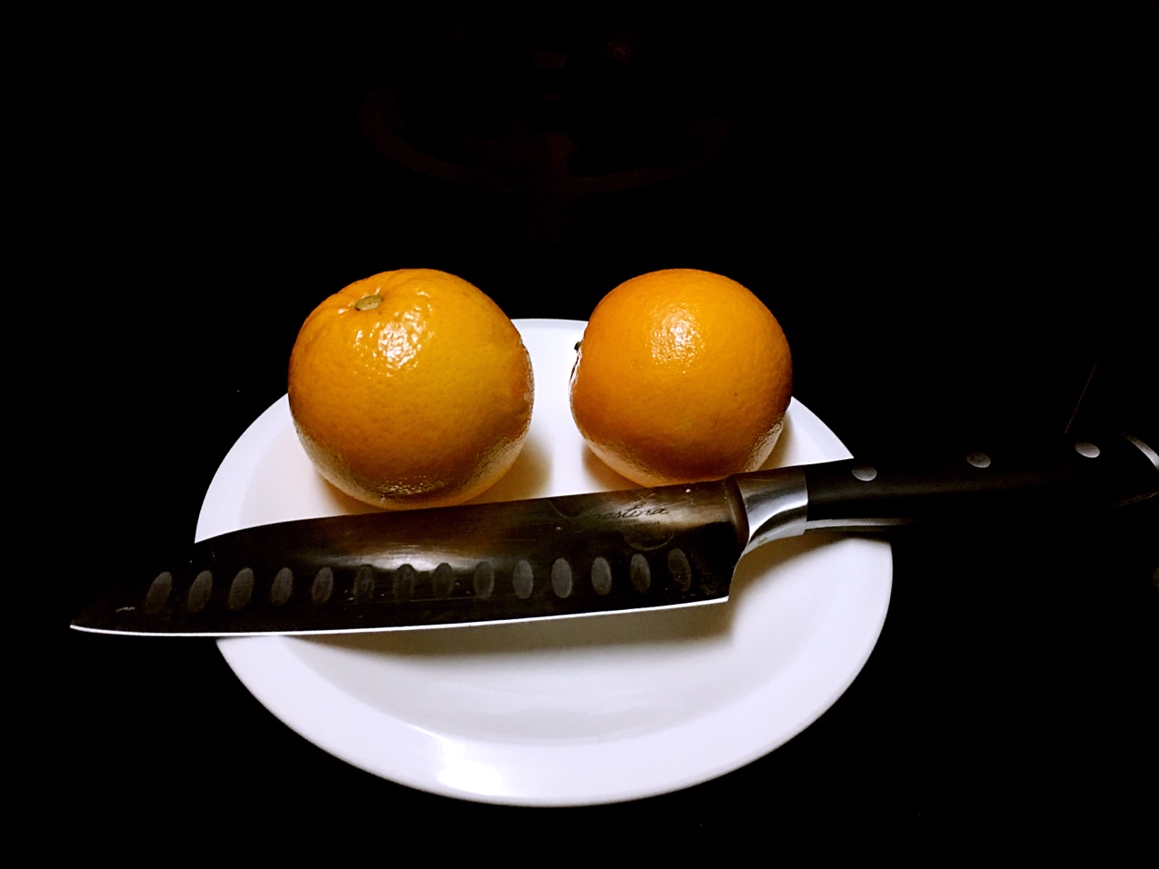 橙子的懒人吃法的做法 步骤1