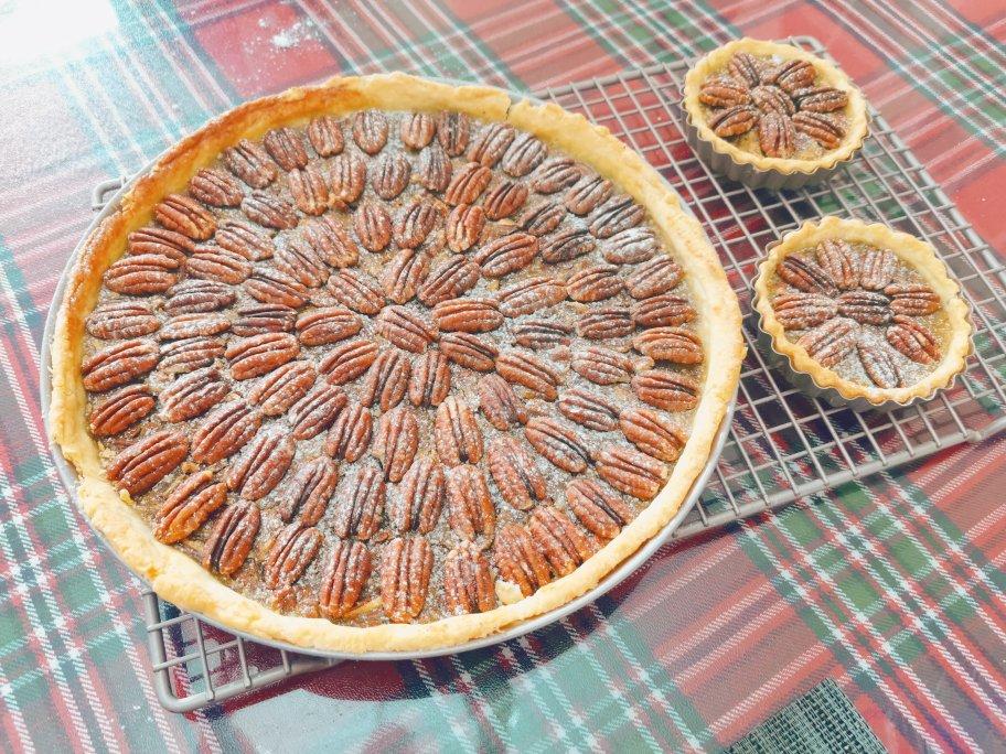 秋冬的温暖美味——碧根果塔