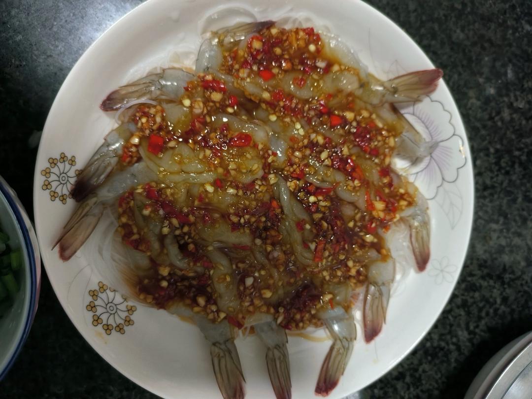 蒜蓉粉丝蒸虾