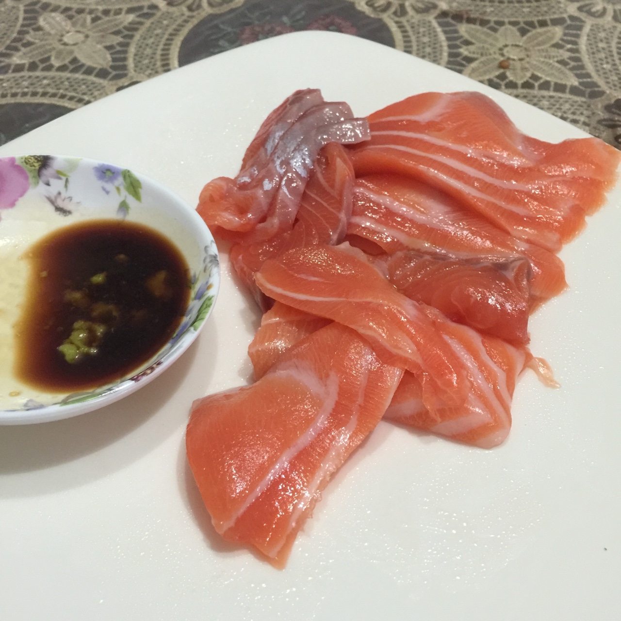 刺身三文鱼