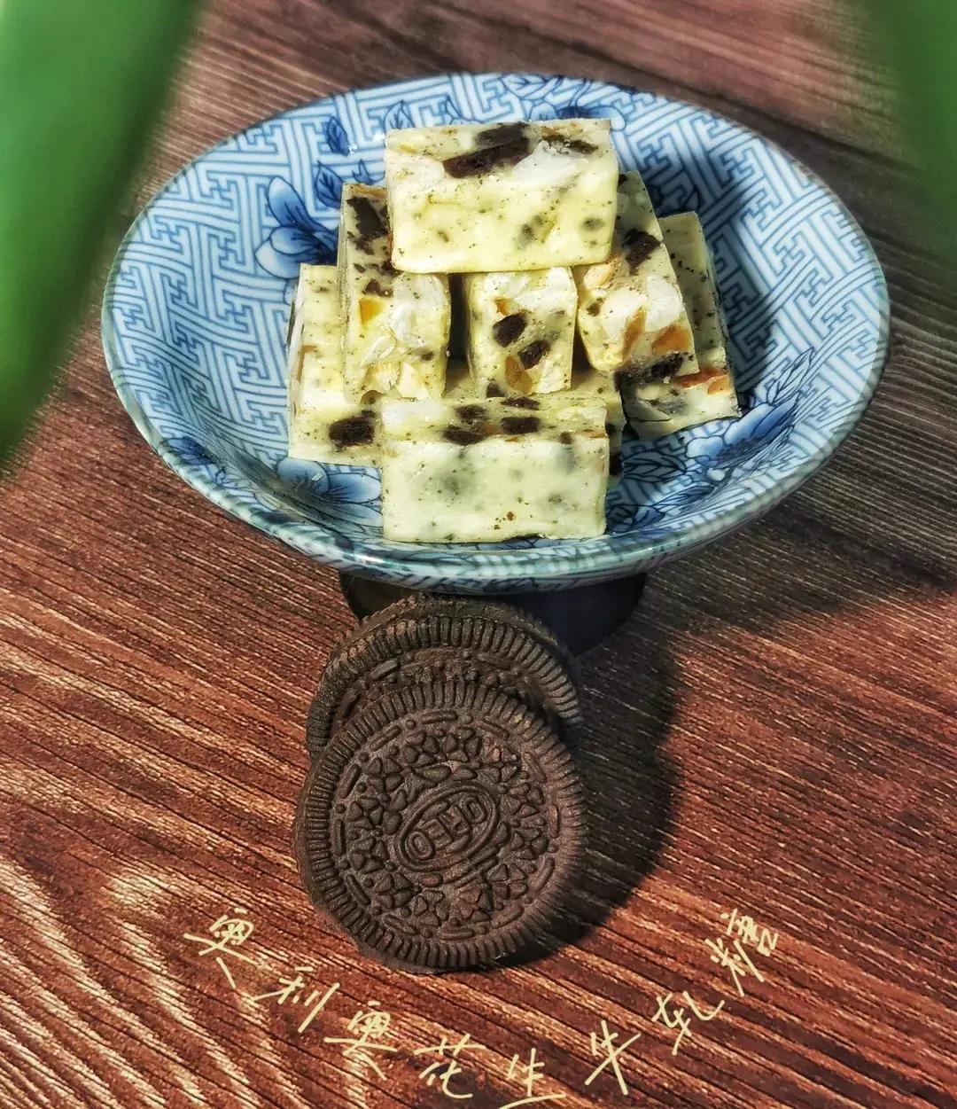 好吃到飞起的奥利奥花生牛轧糖！