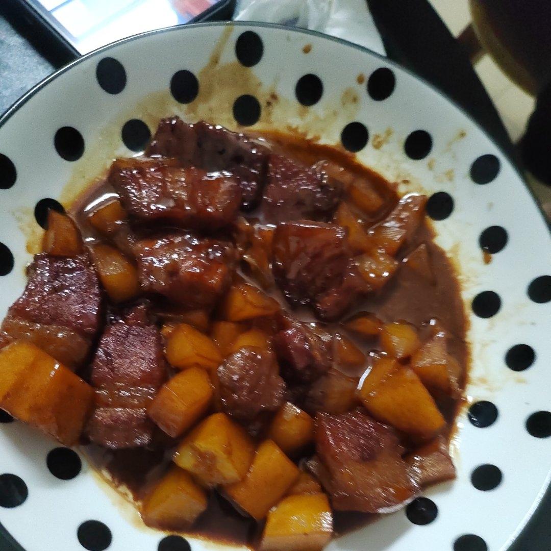 红烧肉炖土豆（丝毫不腻）