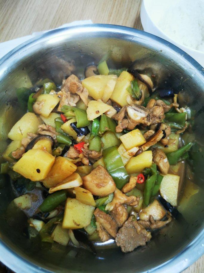 土豆鸡块（黄焖鸡）