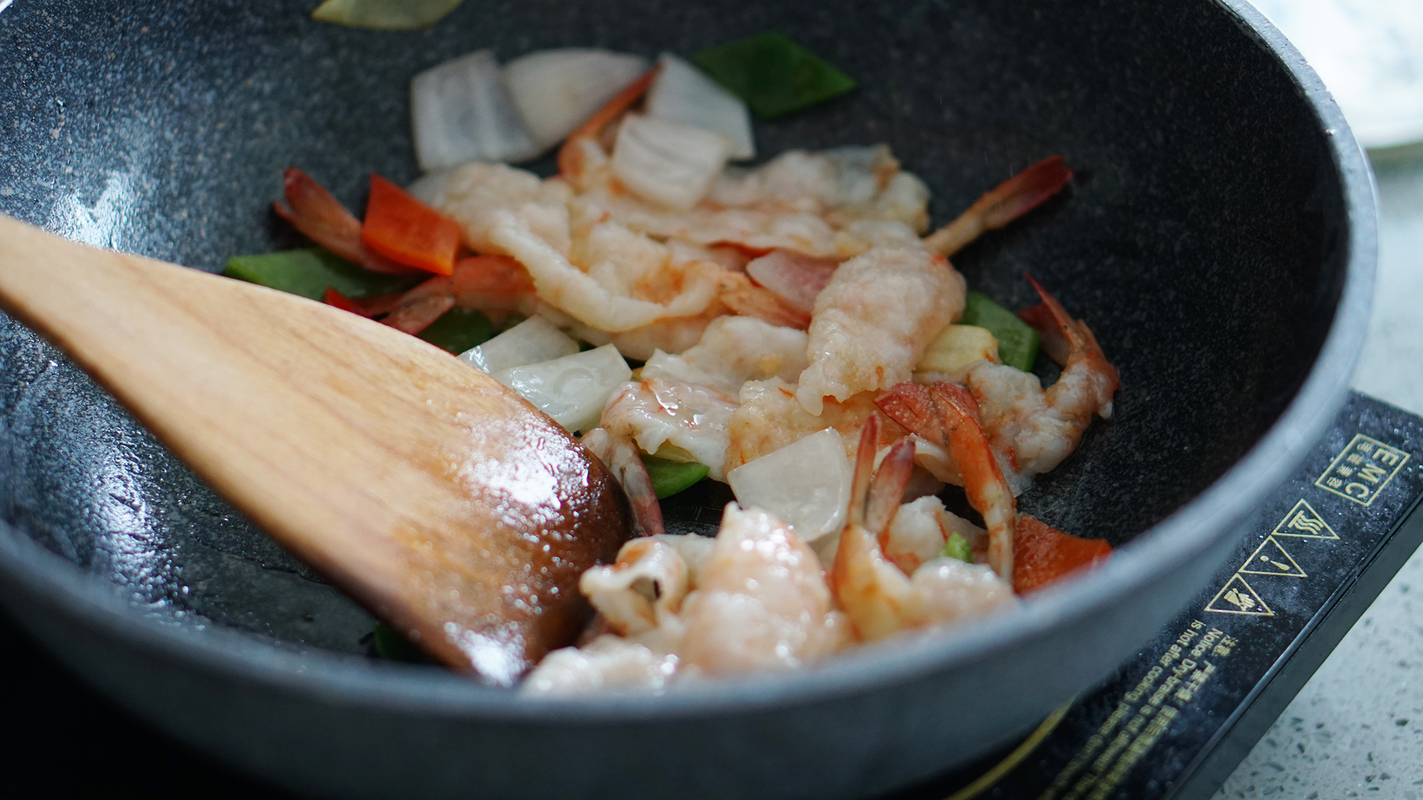 温州地方菜肴——敲虾的做法 步骤12
