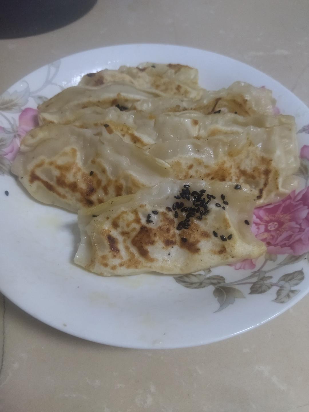 多余馄饨皮做苹果派