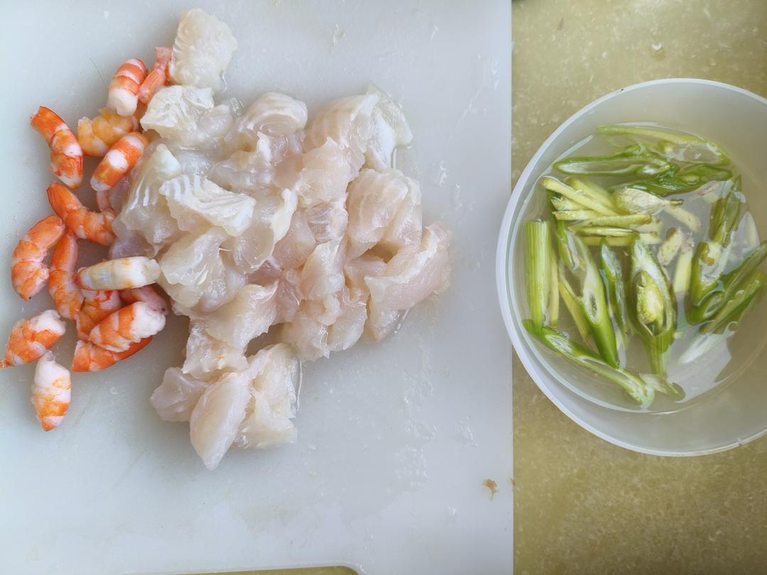 分享一个自制真正有鱼的鱼豆腐，特别过瘾