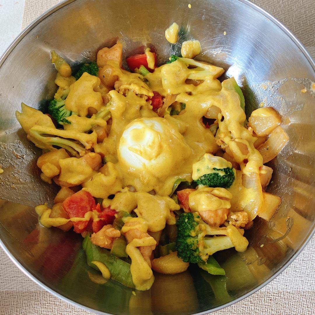 【拜托了冰箱】第六季欧阳娜娜菜谱:黄研-咖喱蛋烩鲜蔬