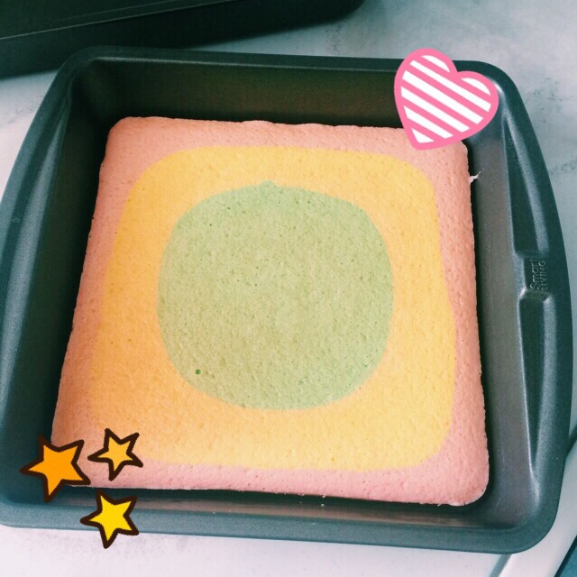 彩虹轻乳酪蛋糕