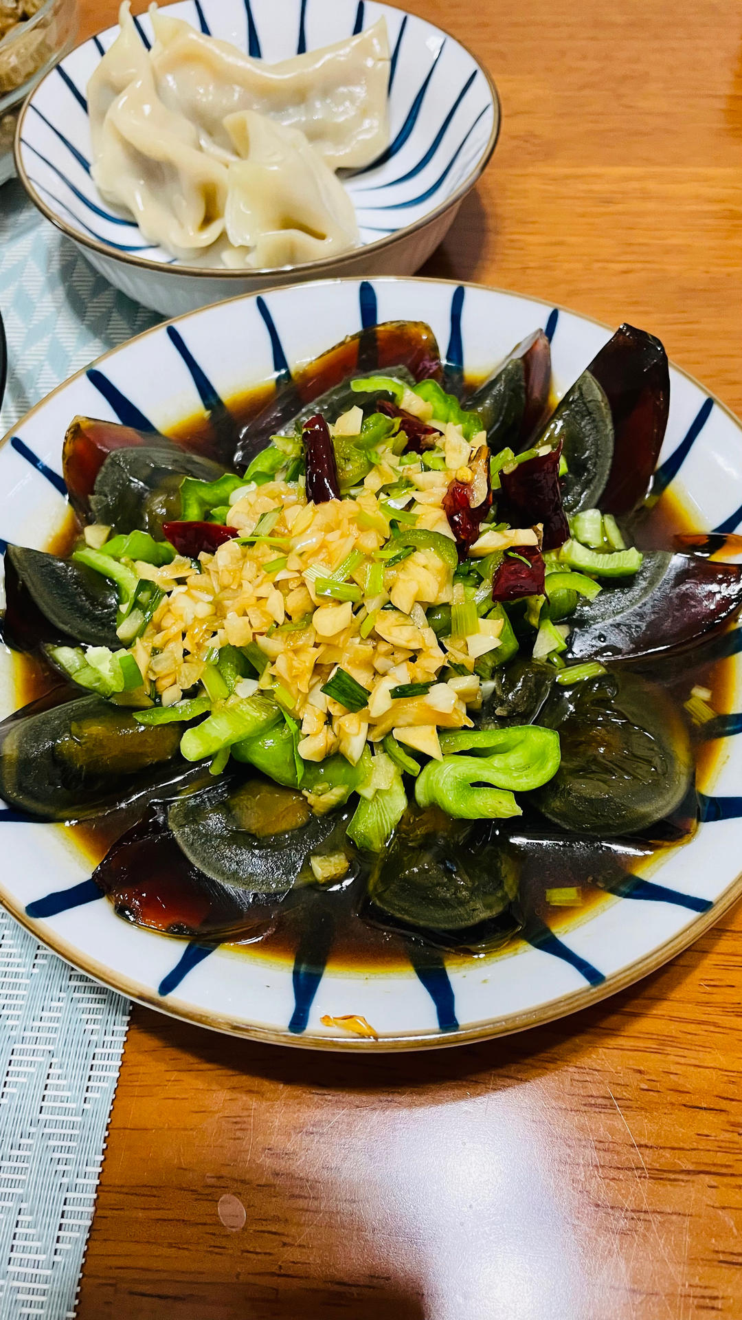 凉拌皮蛋