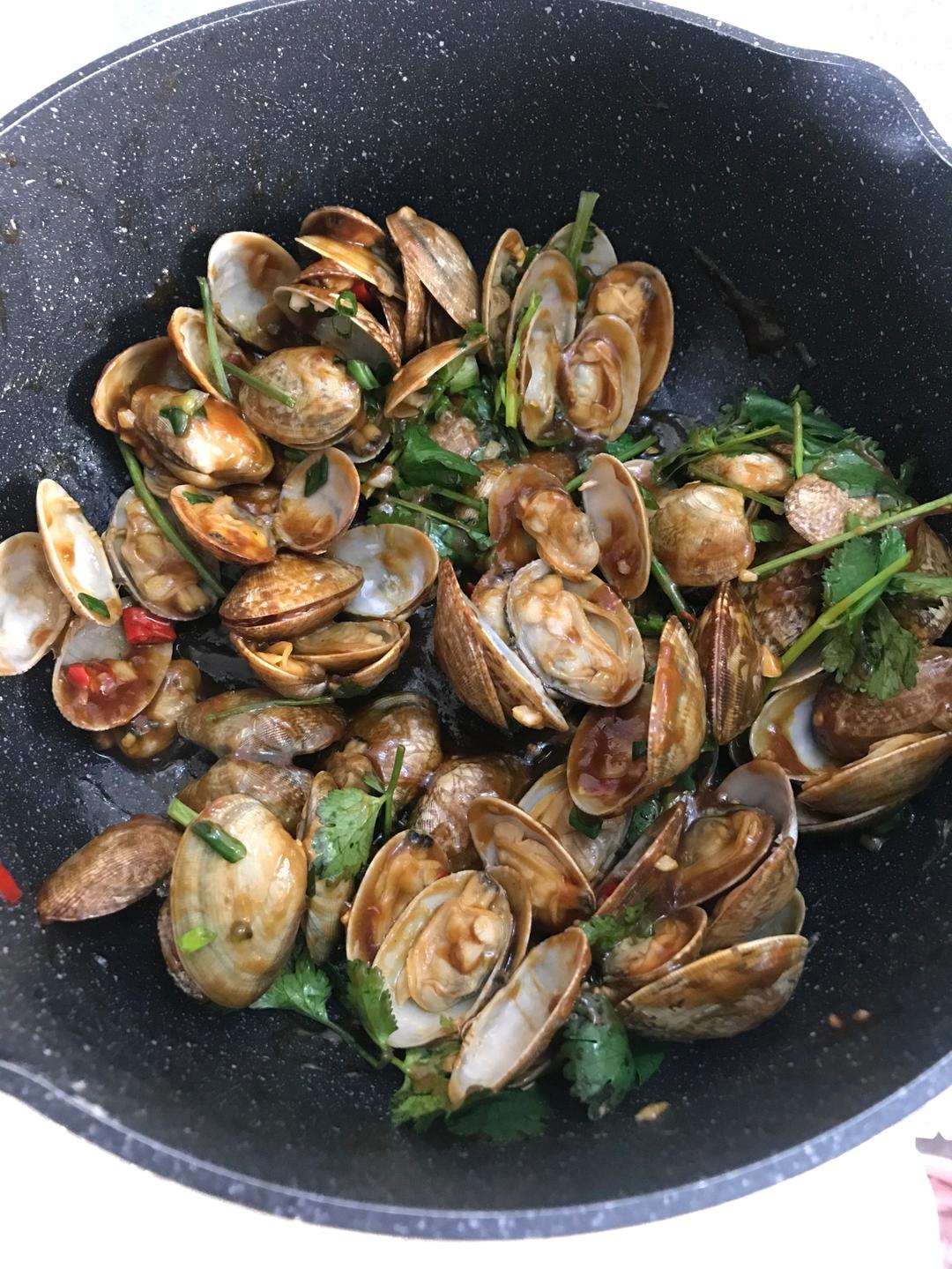 5分钟快手菜❗️秒杀路边摊爆炒花甲～好吃到爆