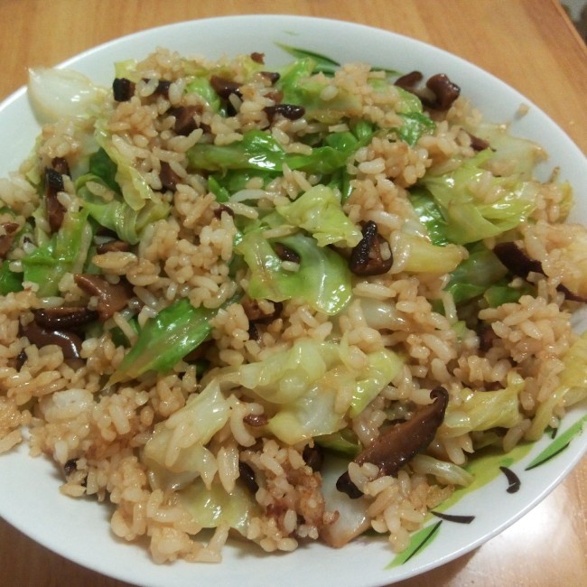 香菇酱油炒饭