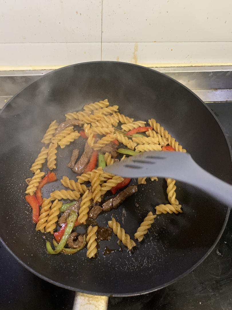比餐厅好吃的黑椒牛柳意面🍝零失败简单教程