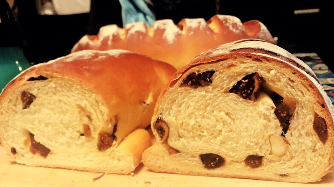 大列巴面包（欧包）（口感耐嚼，满满的坚果香）