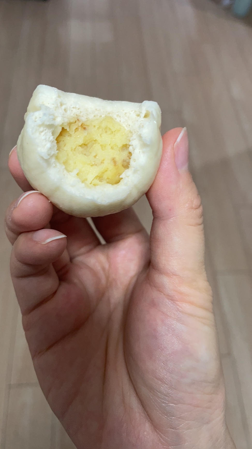 松软香甜的奶黄包，很快就可以搞定。