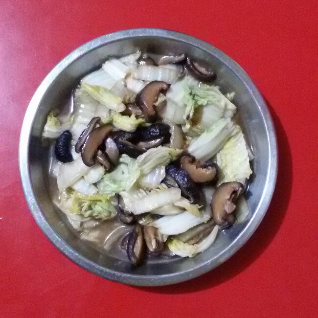 娃娃菜炒香菇