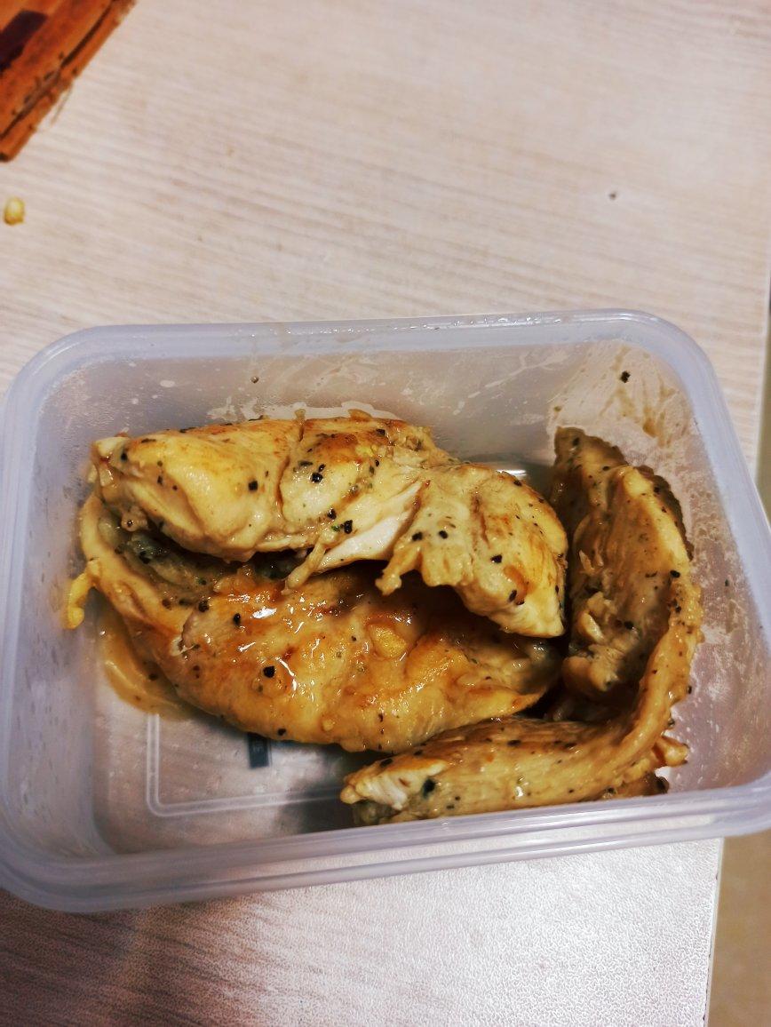 【嫩煎鸡胸肉】