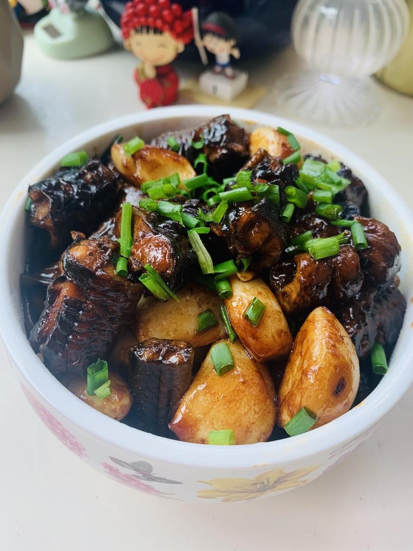 大蒜烧鳝鱼