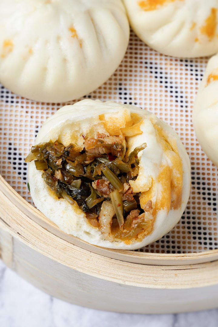 李天才_做的三款包子:雪菜大肉,香菇青菜,鲜肉酸豆角