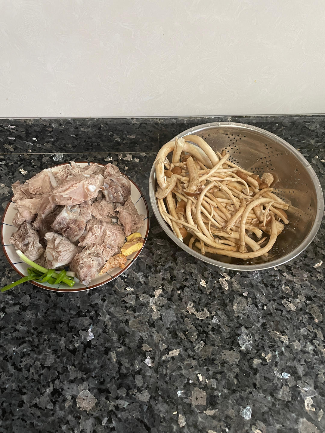 三杯鸡【4月北鼎珐琅锅食谱】