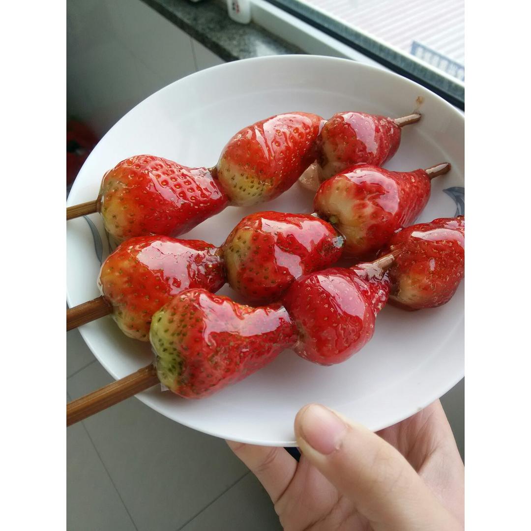 草莓冰糖葫芦儿