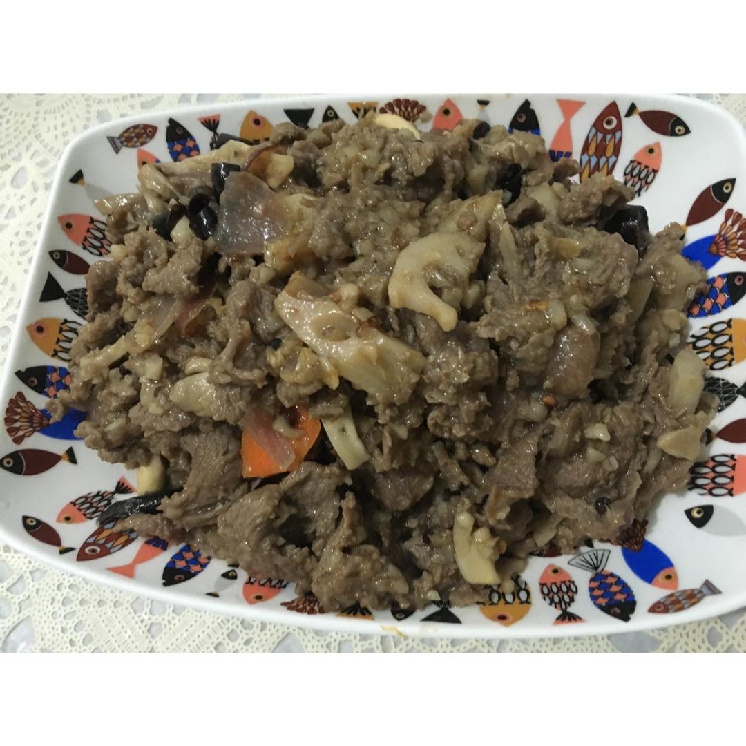 牛肉藕遇袖珍菇