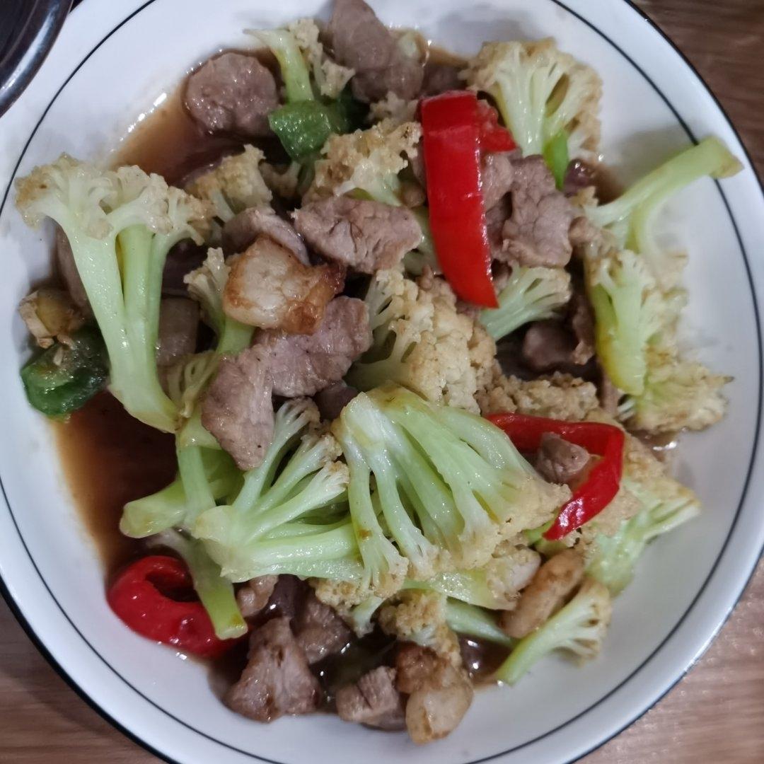 秘制花菜炒肉（崽崽食）