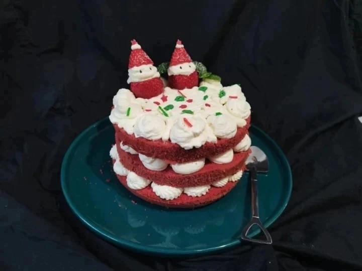 圣诞草莓雪人 红丝绒戚风裸蛋糕