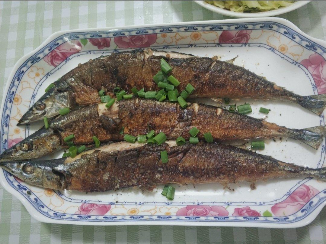 盐煎秋刀鱼