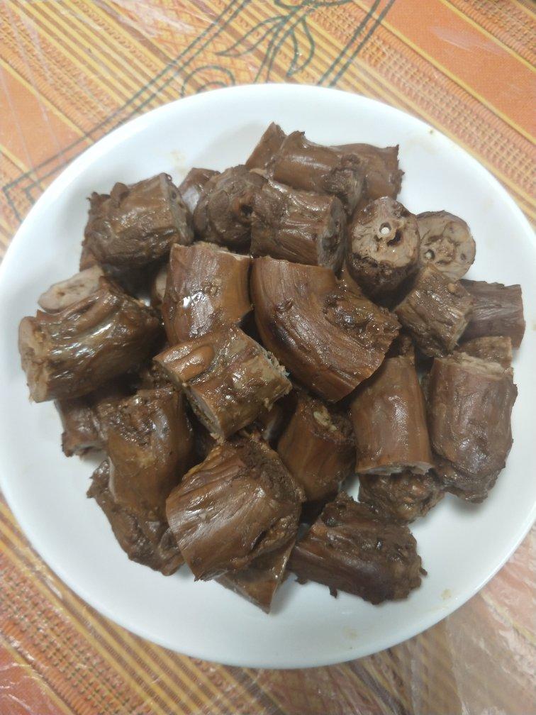 麻辣鸭脖