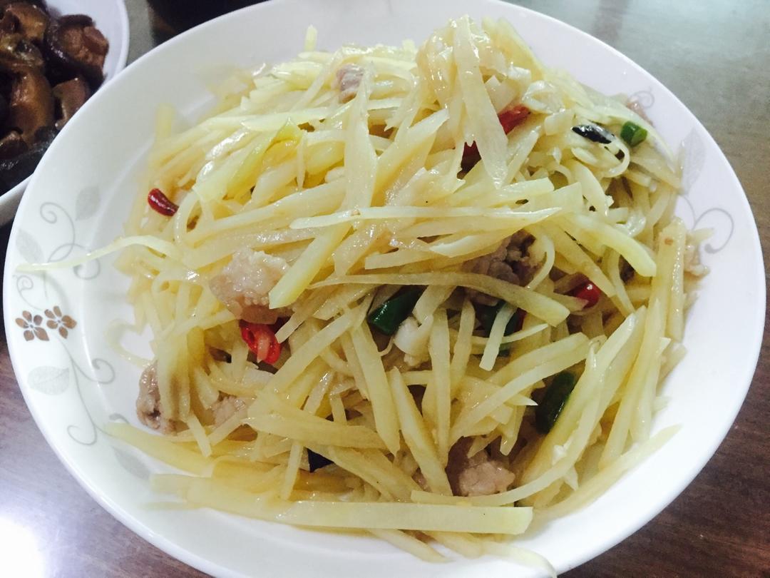 酸辣土豆丝-不用再愁不辣不酸了