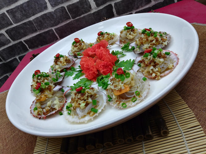 蒜蓉粉丝蒸扇贝的做法 步骤11