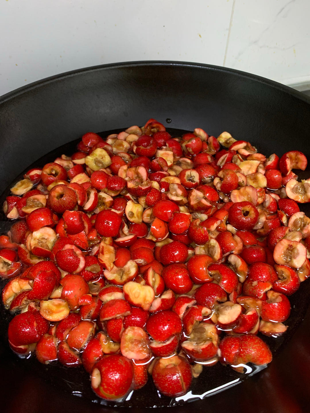 这一块【山楂糕】，是百分百对味的北平冬天