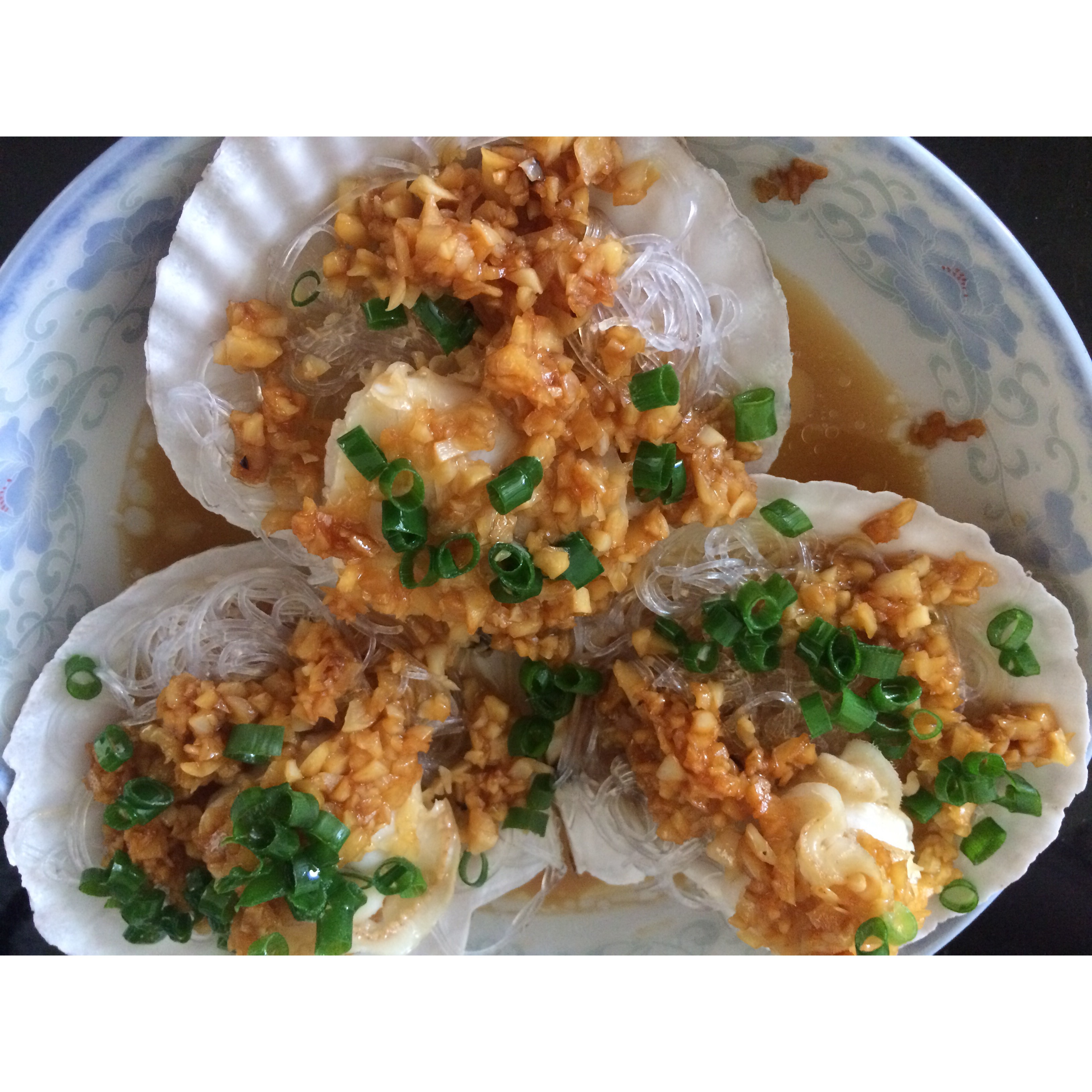 蒜蓉粉丝蒸扇贝